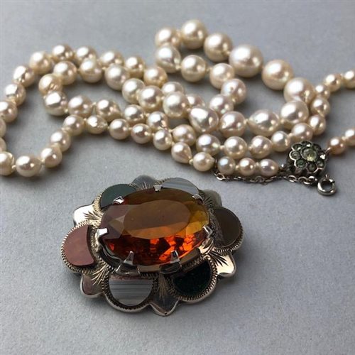Lot 3 - A SCOTTISH AGATE AND SILVER BROOCH, FOUR LOCKETS AND A PEARL NECKLACE