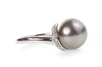 Lot 20 - A PEARL AND DIAMOND RING