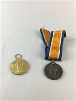 Lot 209 - A LOT OF WWI MEDALS