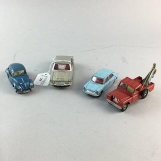Lot 255 - A LOT OF DINKY AND OTHER MODEL VEHICLES