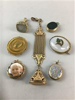 Lot 186 - A LOT OF VICTORIAN JEWELLERY