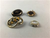 Lot 251 - A LUCKENBOOTH BROOCH, GEM SET RING AND OTHER COSTUME JEWELLERY