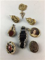 Lot 256 - A PAIR OF VICTORIAN EARRINGS, BROOCHES, PENDANT AND A VICTORIAN FOB