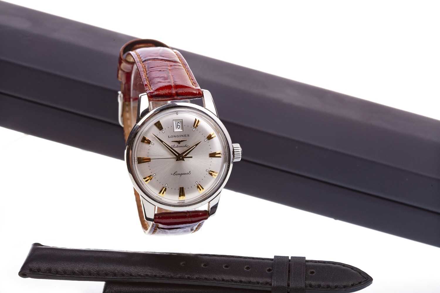 Lot 777 - A GENTLEMAN'S LONGINES AUTOMATIC CONQUEST WATCH