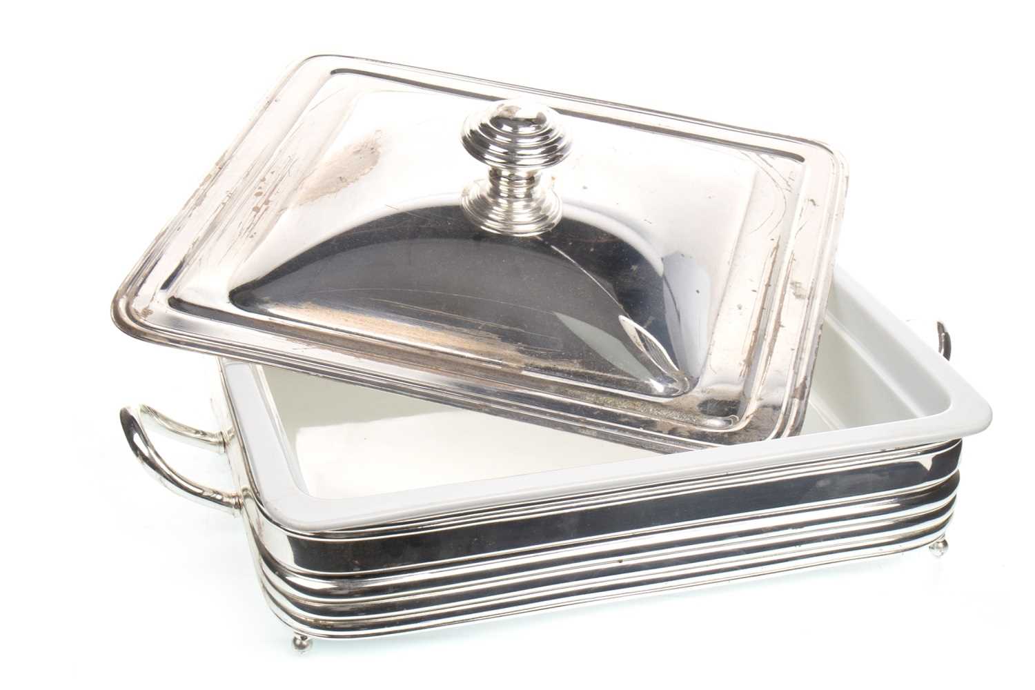 Lot 1818 - A LARGE SILVER PLATED SQUARE SERVING DISH WITH LID