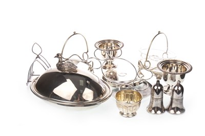 Lot 1823 - A SILVER PLATED DUCK SERVING DISH AND OTHER ITEMS OF SILVER PLATE