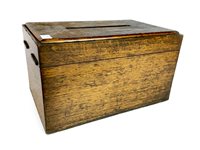 Lot 1807 - AN EARLY 20TH CENTURY OAK BALLOT BOX