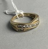 Lot 427 - A GOLD AND GEM SET TWIST RING AND SIX OTHER RINGS