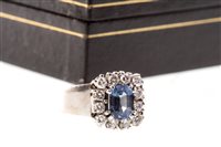 Lot 146 - A BLUE GEM AND DIAMOND RING