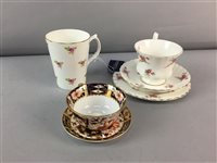 Lot 481 - A RICHMOND TEA SERVICE, PAPERWEIGHT AND OTHER CERAMICS