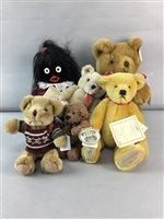 Lot 482 - A LOT OF TEDDY BEARS AND SOFT TOYS