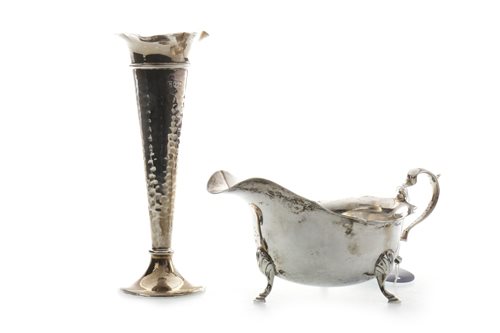 Lot 905 - A GEORGE V SILVER SAUCE BOAT AND A SILVER SOLIFLEUR VASE
