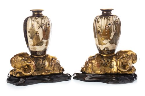 Lot 963 - A PAIR OF EARLY 20TH CENTURY JAPANESE SATSUMA VASES
