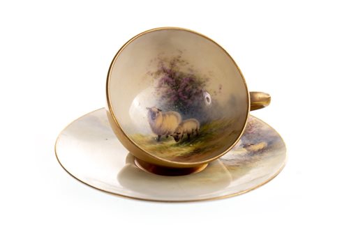 Lot 1285 - A ROYAL WORCESTER CABINET CUP AND SAUCER