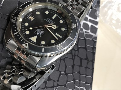 Lot 871 - A GENTLEMAN'S TAG HEUER PROFESSIONAL AUTOMATIC WRIST WATCH