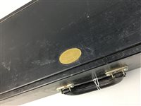 Lot 199 - A LAND ROVER DOUBLE SHOT GUN CASE AND A BROWNING CARRY CASE