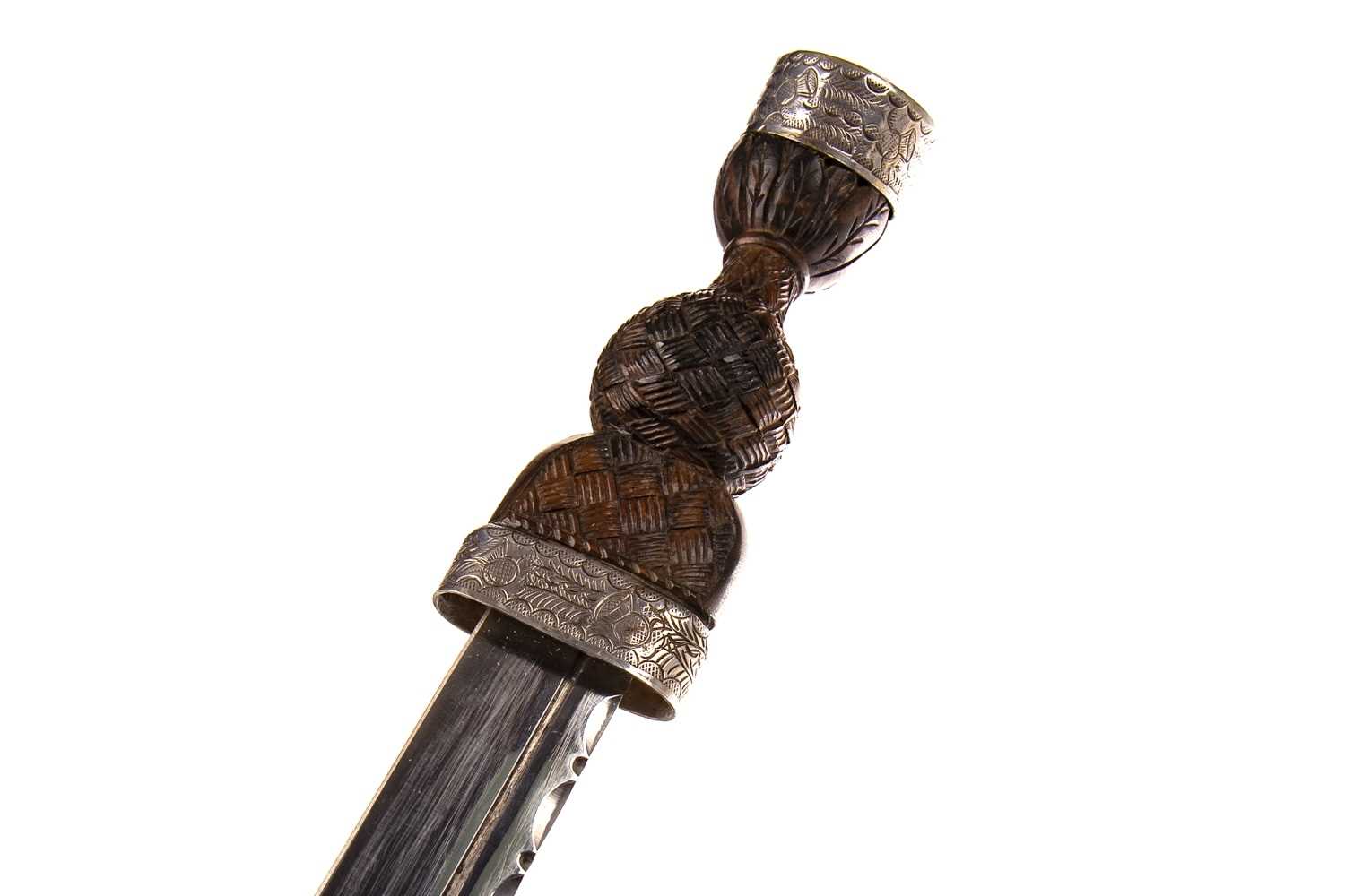 Lot 819 - A SILVER MOUNTED DIRK
