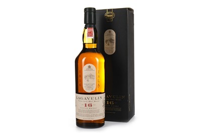 Lot 7 - LAGAVULIN AGED 16 YEARS WHITE HORSE DISTILLERS