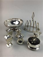 Lot 227 - A LOT OF MIXED PLATED WARES