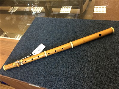 Lot 1412 - AN EARLY 20TH CENTURY FLUTE BY CLEMENTI