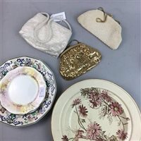 Lot 291 - A LADY'S EVENING BAG, TWO SMALL PURSES AND CERAMIC ITEMS