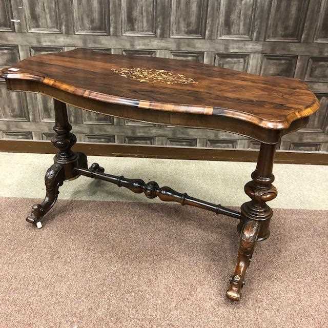 Lot 801 - A VICTORIAN  ROSEWOOD CENTRE TABLE