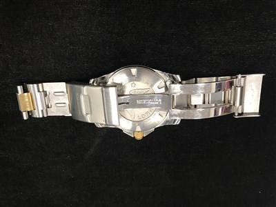 Lot 863 - A GENTLEMAN'S LONGINES AUTOMATIC STAINLESS STEEL BI COLOUR WRIST WATCH