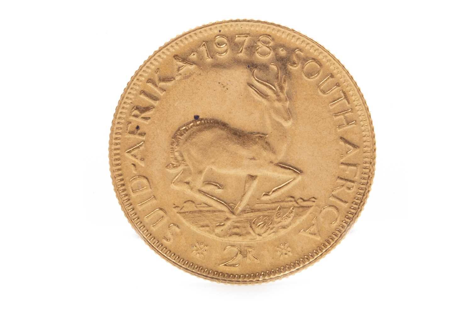 Lot 511 - A SOUTH AFRICAN GOLD 2 RAND COIN