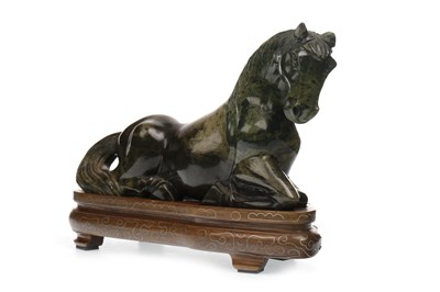 Lot 1028 - A 20TH CENTURY CHINESE JADEITE HORSE
