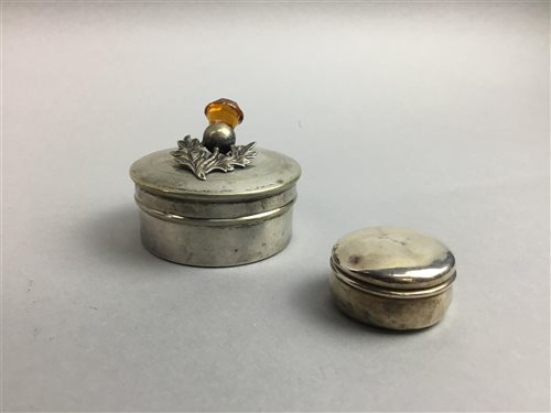 Lot 19 - A SILVER PILL BOX, SPOONS, TRINKET BOX AND OTHER PLATED ITEMS
