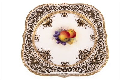 Lot 1228 - A SET OF FOUR ROYAL WORCESTER PLATES BY ALBERT SHUCK