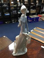 Lot 105 - A LLADRO GROUP OF 'BIRTHDAY TEA' AND FIVE OTHER LLADRO FIGURE