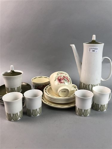 Lot 302 - A SUSIE COOPER FLORAL TEA SERVICE AND ANOTHER PART TEA SERVICE