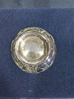 Lot 1073 - A CHINESE SILVER BOWL