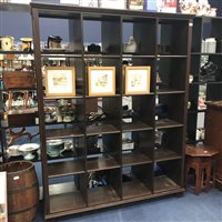 Lot 393 - A MODERN OPEN BOOKCASE/DISPLAY UNIT