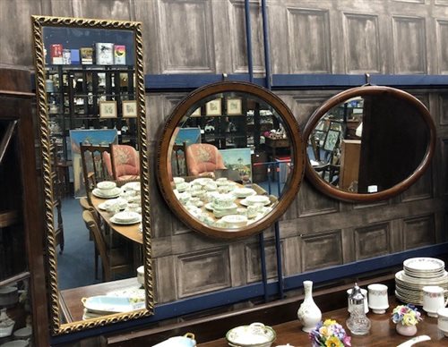 Lot 411 - A LOT OF FIVE VARIOUS MIRRORS