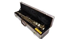 Lot 1418 - AN EARLHAM SERIES II SAXOPHONE IN FITTED CASE