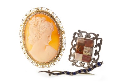 Lot 51 - THREE VICTORIAN AND LATER BROOCHES