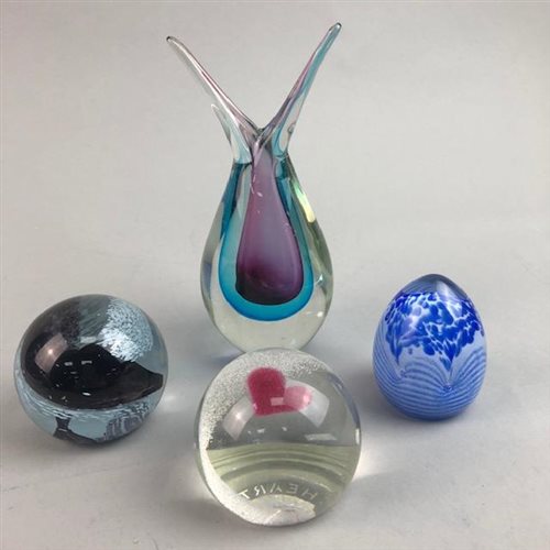 Lot 22 - A COLLECTION OF CAITHNESS AND OTHER PAPERWEIGHTS