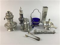 Lot 103 - A SILVER SUGAR SCUTTLE, SUGAR TONGS, MAPPIN & WEBB PLATED SIFTER AND OTHER PLATED ITEMS
