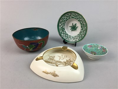 Lot 40 - A COLLECTION OF CHINESE AND OTHER CERAMICS