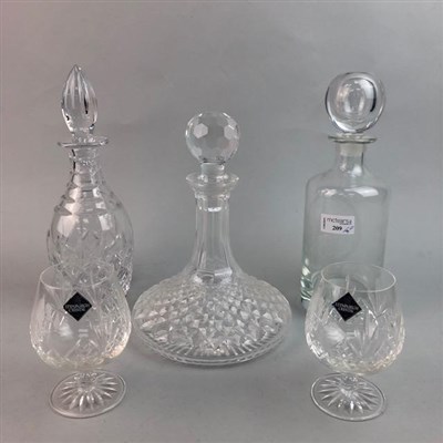 Lot 209 - A LOT OF GLASSWARE INCLUDING DECANTERS AND GLASSES