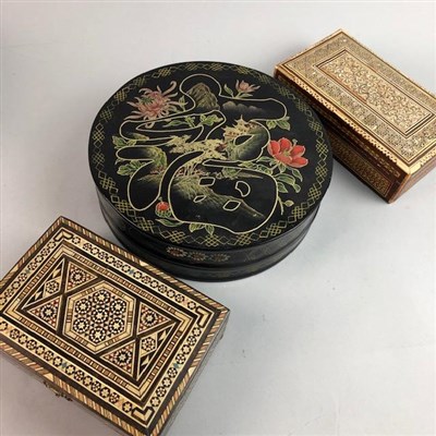 Lot 239 - AN INLAID MUSICAL JEWELLERY BOX AND OTHER WOODEN BOXES
