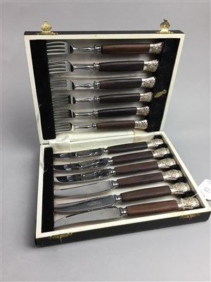 Lot 87 - AN OAK CANTEEN OF SILVER PLATED CUTLERY AND OTHER CASED CUTLERY