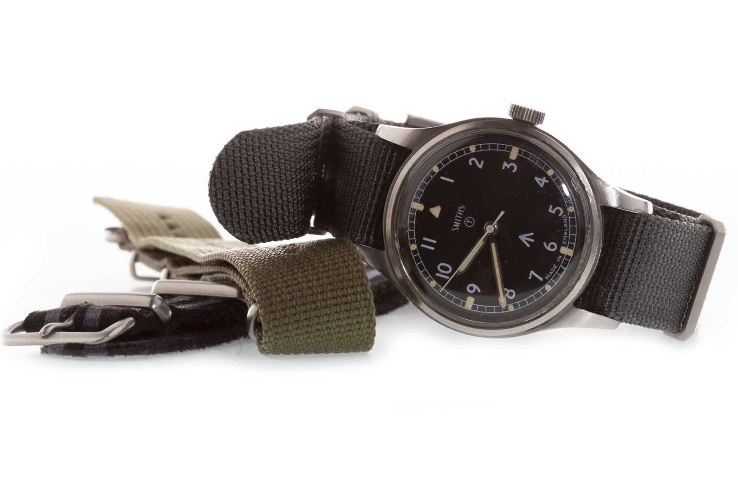 Lot 760 - RARE: A GENTLEMAN'S SMITHS MILITARY ISSUE STEEL WATCH