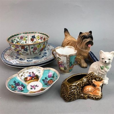 Lot 270 - A ROYAL DOULTON FIGURE OF A DOG AND OTHER CERAMICS