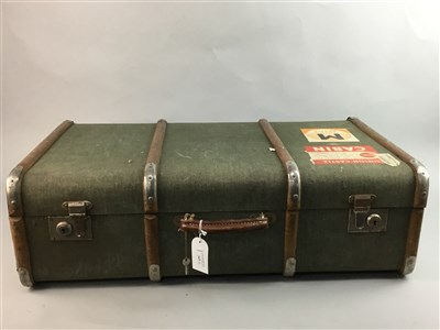 Lot 343 - A VINTAGE WOOD BOUND SUITCASE AND A SMALLER SUITCASE