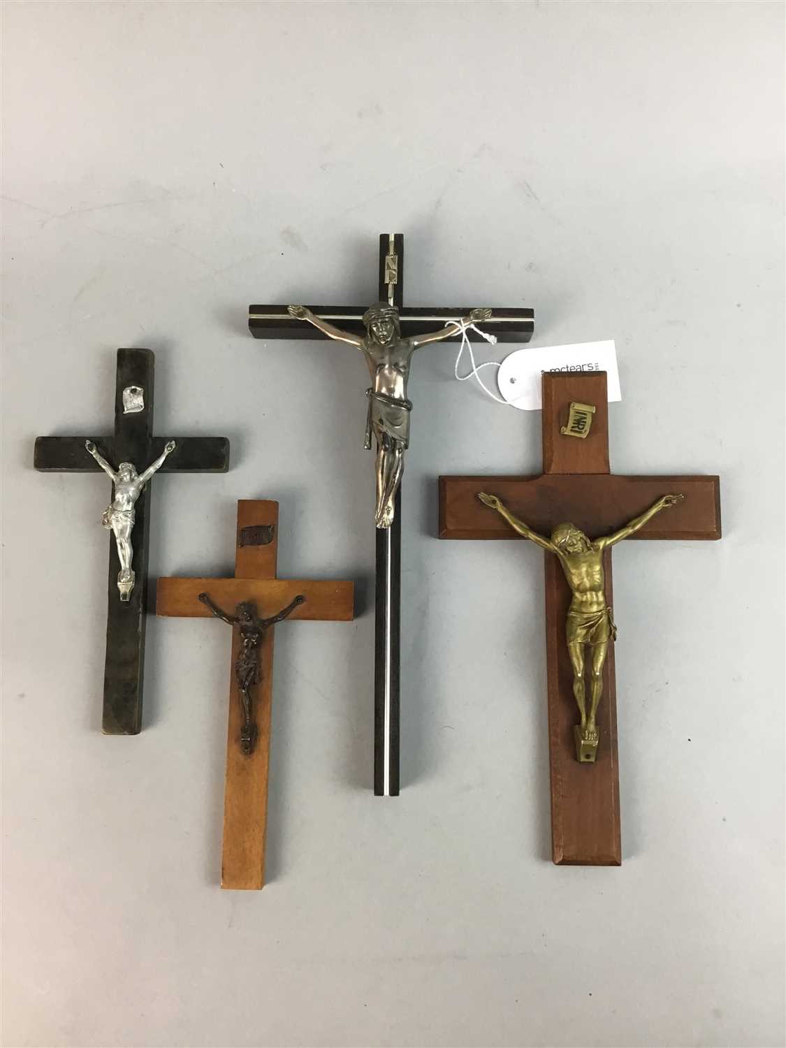 Lot 403 - A GROUP OF FOUR CRUCIFIXES