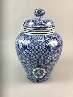 Lot 63 - A 20TH CENTURY BLUE AND WHITE GINGER JAR