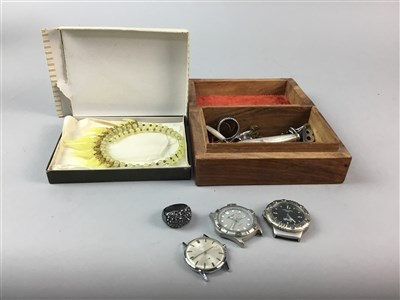 Lot 59 - A COLLECTION OF SILVER AND OTHER JEWELLERY